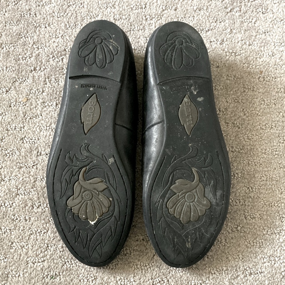 BORN Adour black leather flats, size 7.5. - Picture 7 of 10